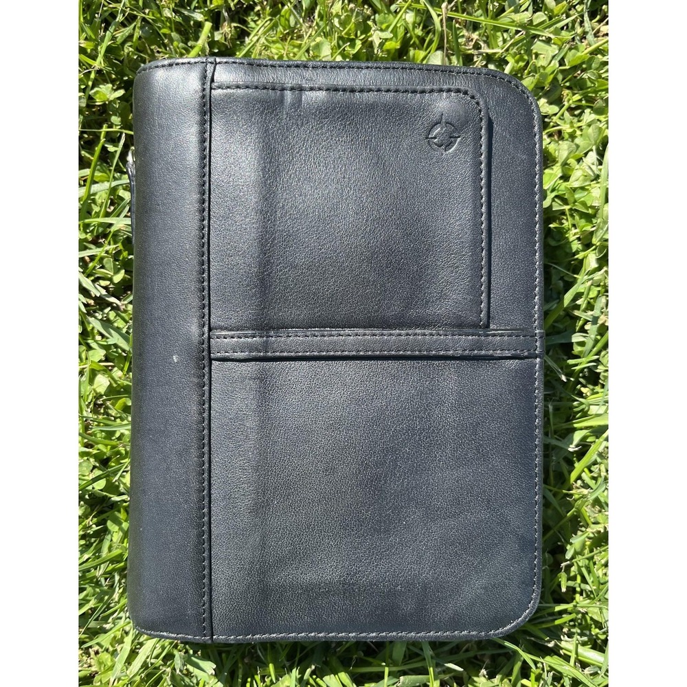 Franklin Covey Black Leather Ring-Bound Planner Small Zippered Organizer Wallet